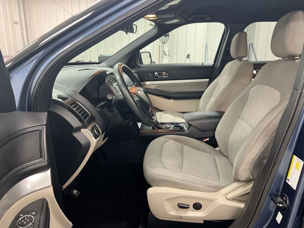 2019 Ford Explorer Base
