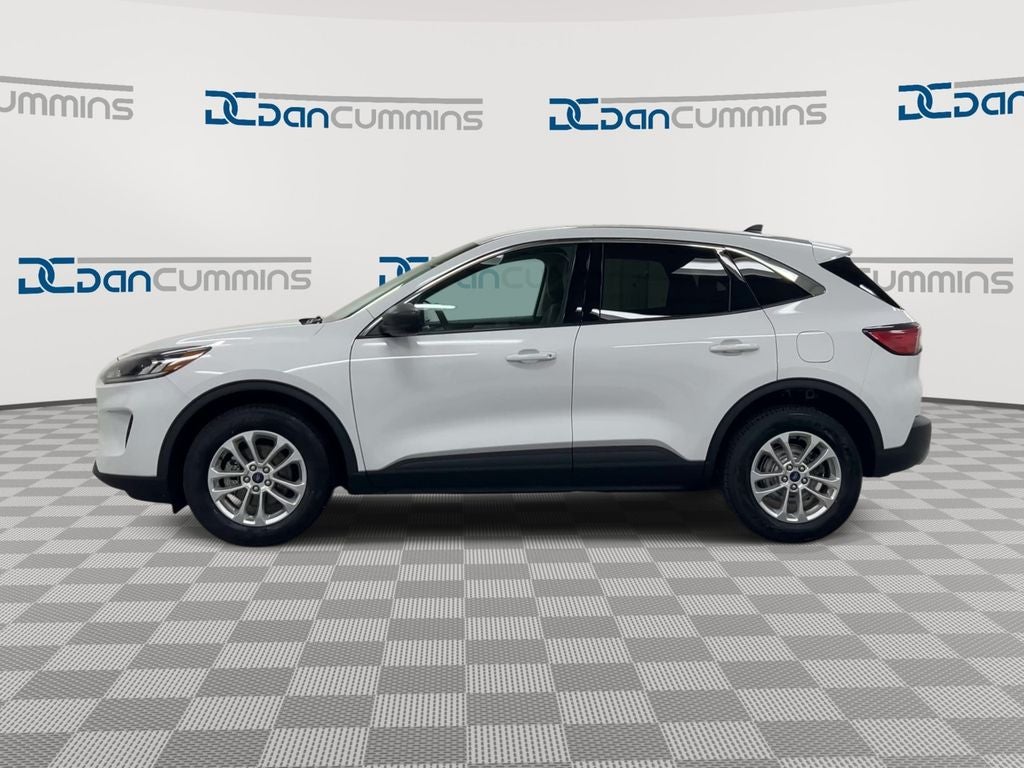 2022 Ford Escape Hybrid SE