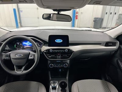 2022 Ford Escape Hybrid SE