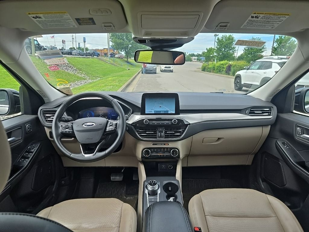 2022 Ford Escape Titanium