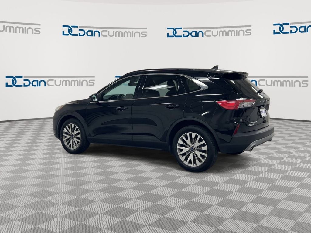 2022 Ford Escape Titanium