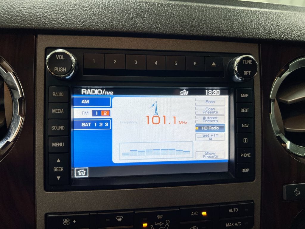 2011 Ford F-250SD Lariat