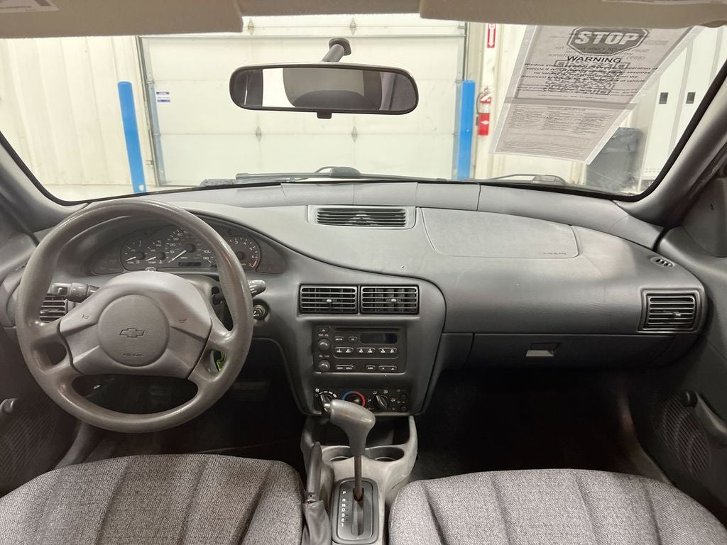 2004 Chevrolet Cavalier Base