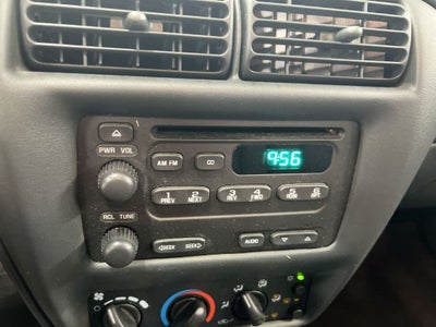 2004 Chevrolet Cavalier Base