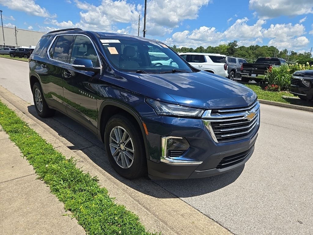 2023 Chevrolet Traverse LT