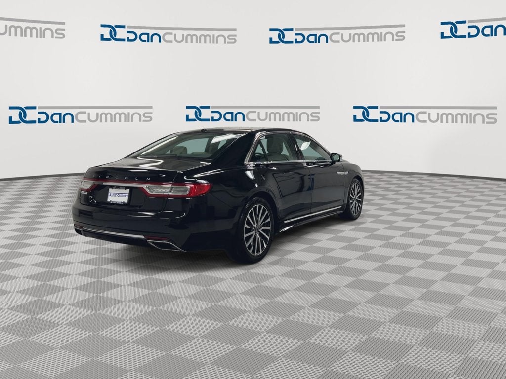 2017 Lincoln Continental Select