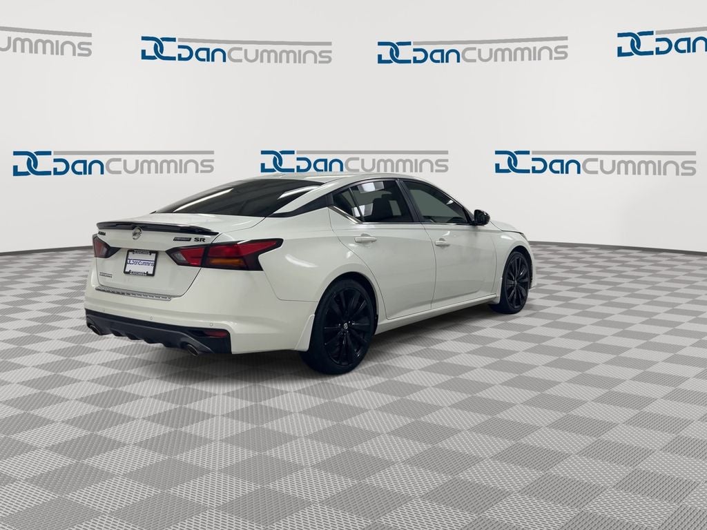 2022 Nissan Altima 2.5 SR