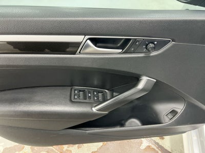 2018 Volkswagen Passat 3.6L V6 GT