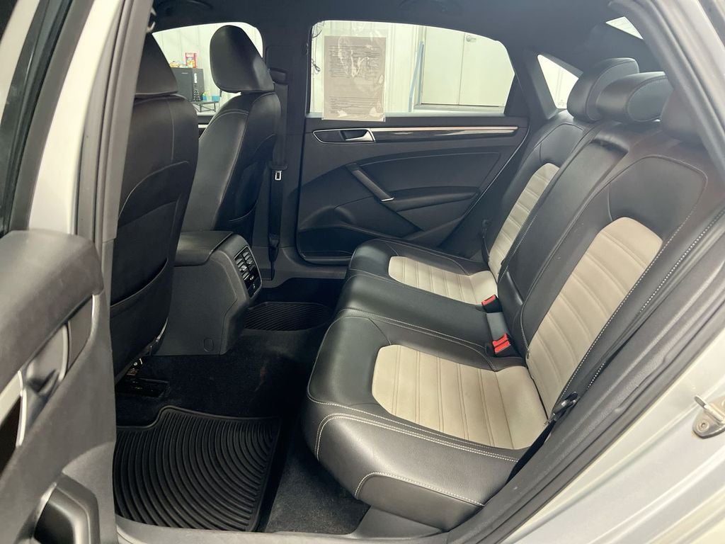 2018 Volkswagen Passat 3.6L V6 GT