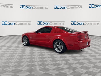 2005 Ford Mustang GT Deluxe
