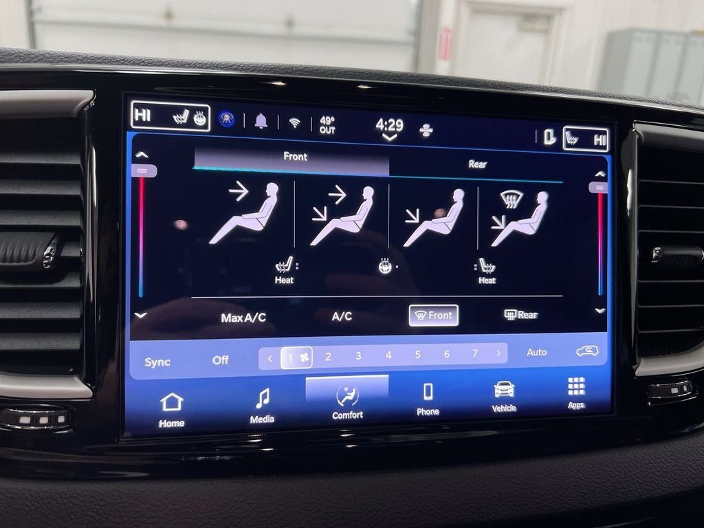 2025 Chrysler Pacifica Select