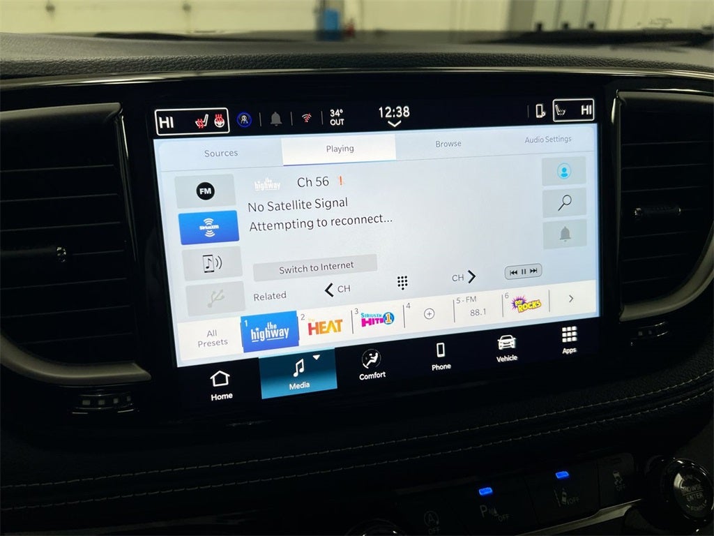 2026 Chrysler Pacifica Select