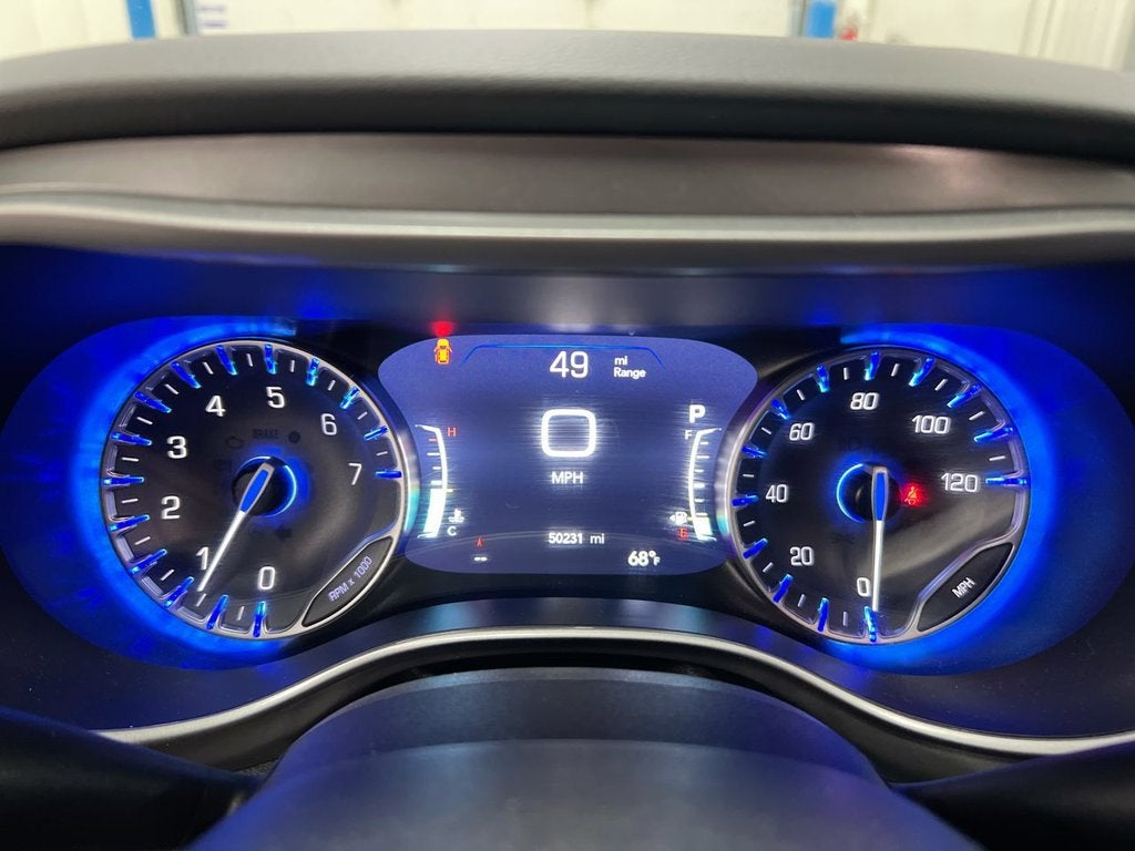 2025 Chrysler Pacifica Select