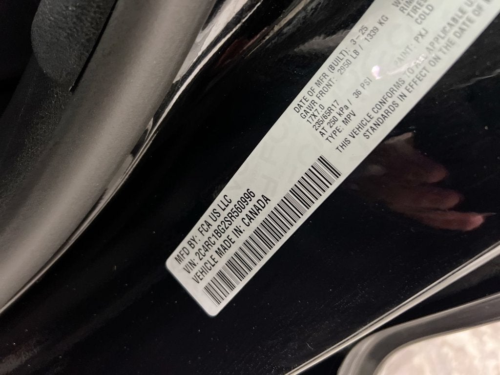 2025 Chrysler Pacifica Select