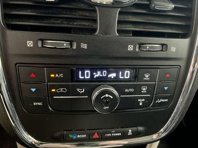 2016 Chrysler Town & Country Touring