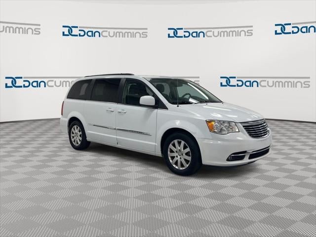 2016 Chrysler Town & Country Touring
