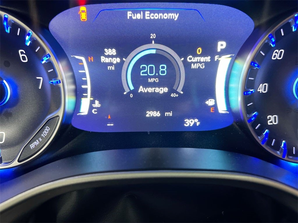 2025 Chrysler Voyager LX