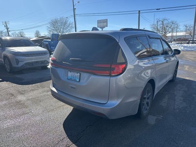 2021 Chrysler Pacifica Touring