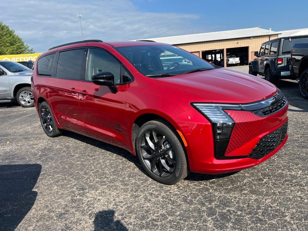 2027 Chrysler Pacifica Select