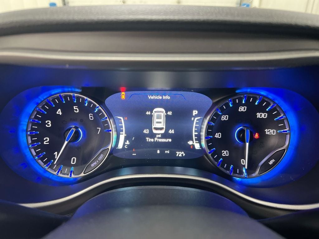 2027 Chrysler Pacifica Select