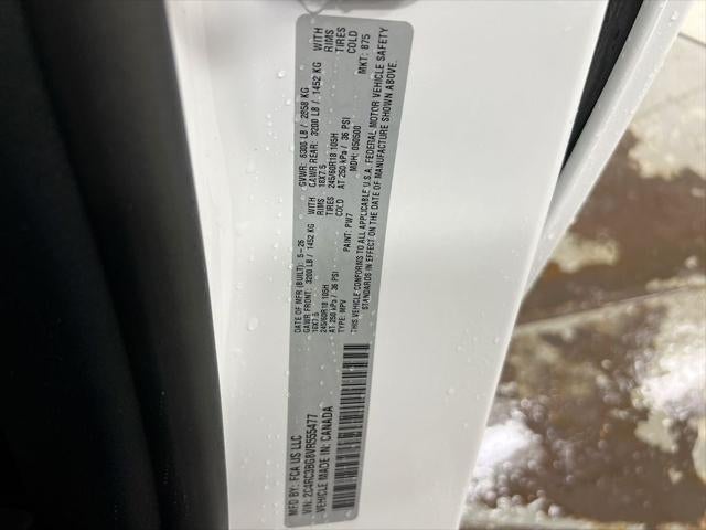 2027 Chrysler Pacifica Select