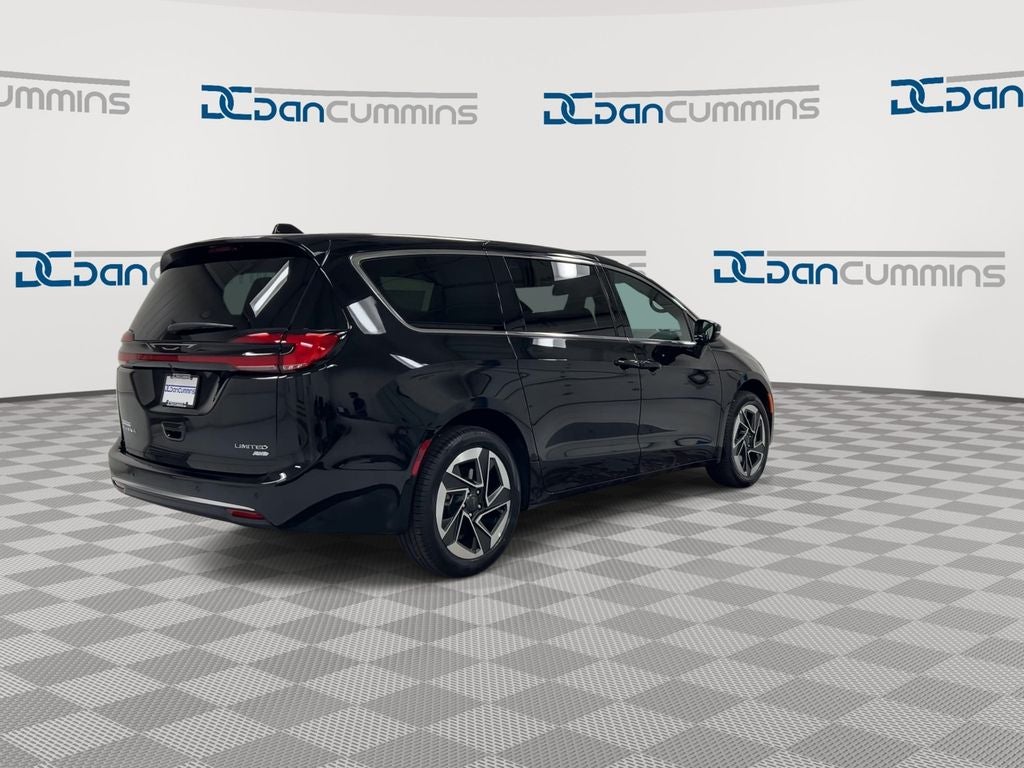 2027 Chrysler Pacifica Limited