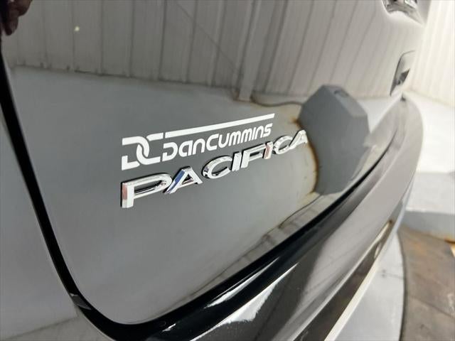 2027 Chrysler Pacifica Limited