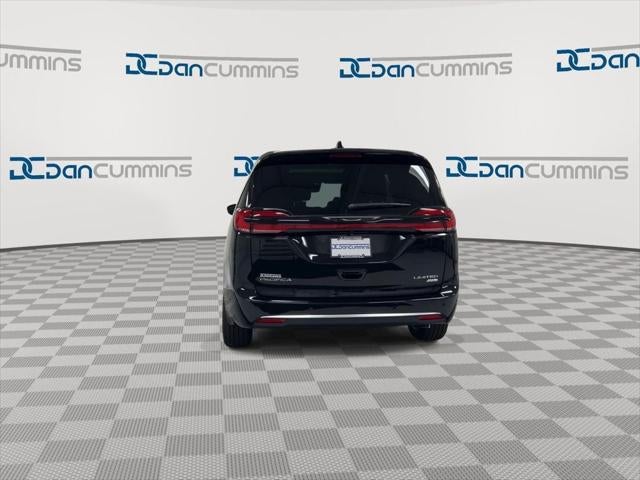 2027 Chrysler Pacifica Limited