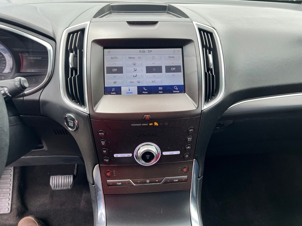 2020 Ford Edge Titanium