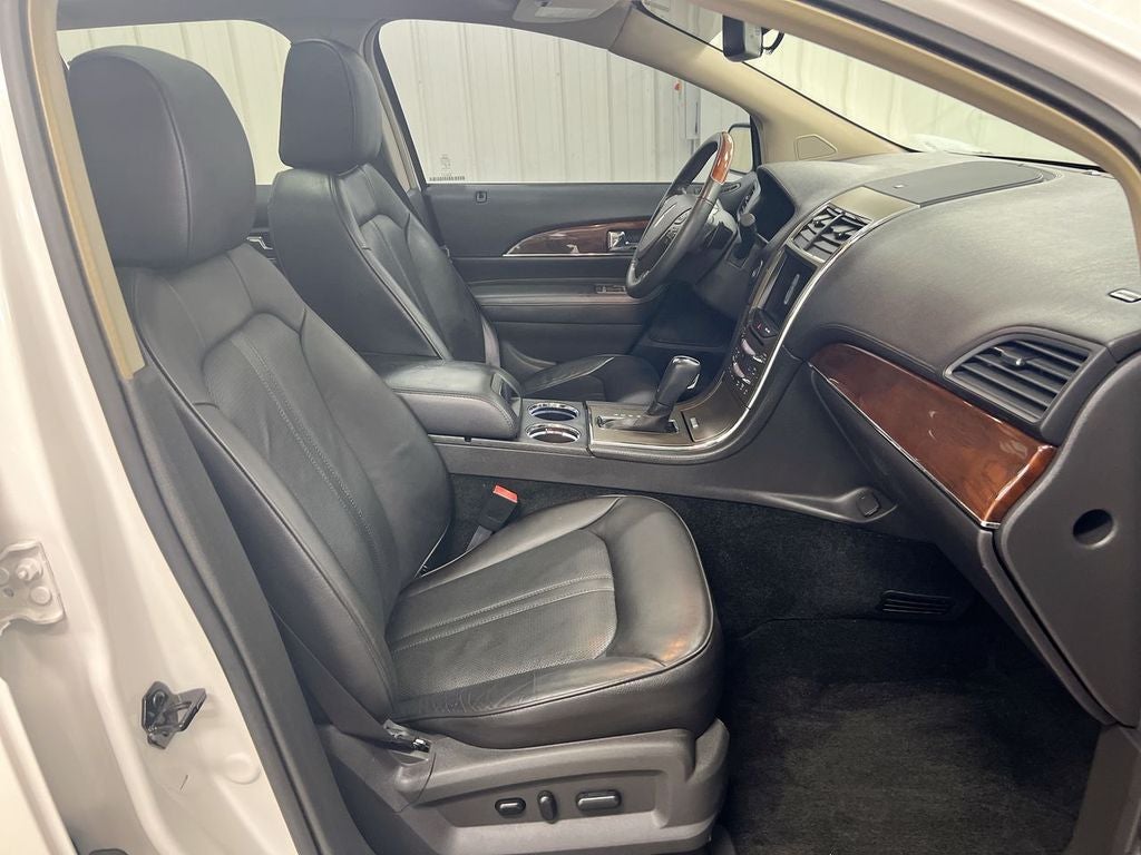 2015 Lincoln MKX Base