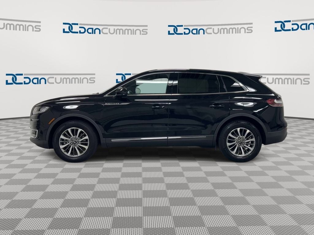 2019 Lincoln Nautilus Select