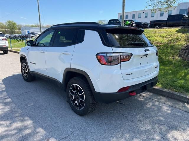 2025 Jeep Compass Trailhawk