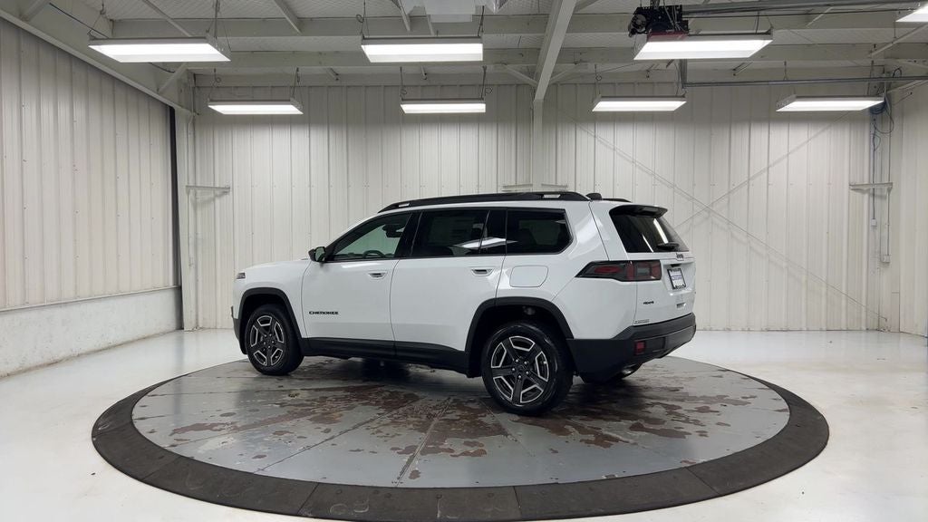 2026 Jeep Cherokee Laredo