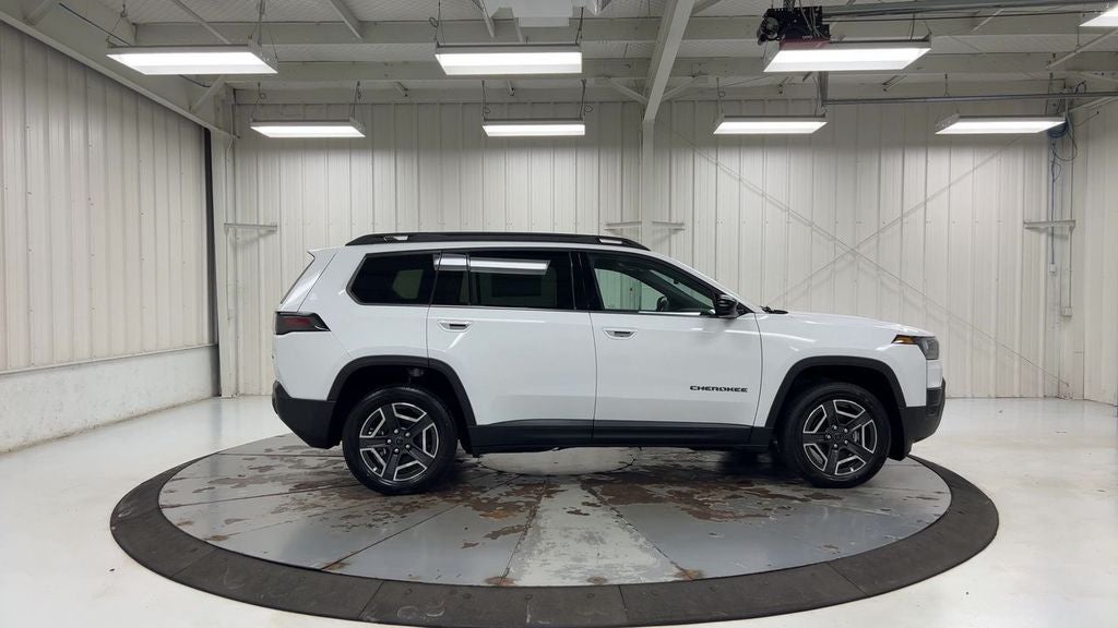 2026 Jeep Cherokee Laredo