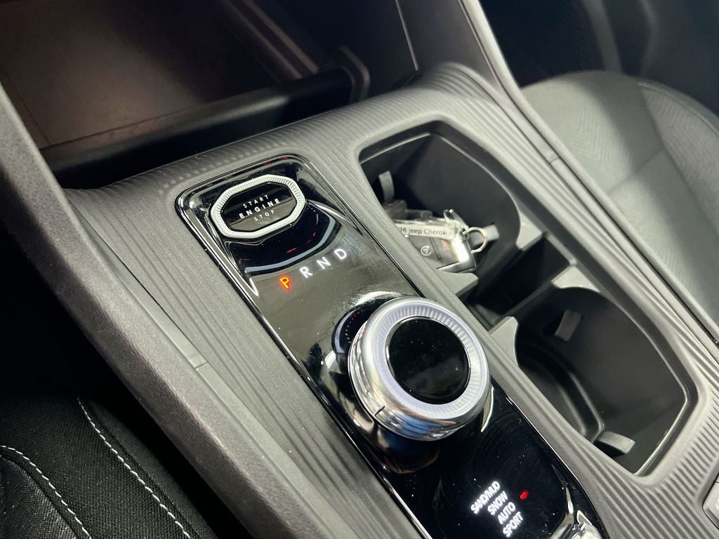 2026 Jeep Cherokee Laredo