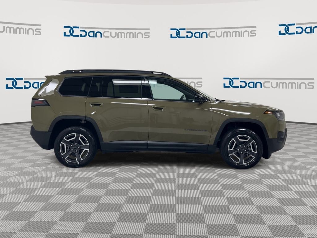 2026 Jeep Cherokee Laredo