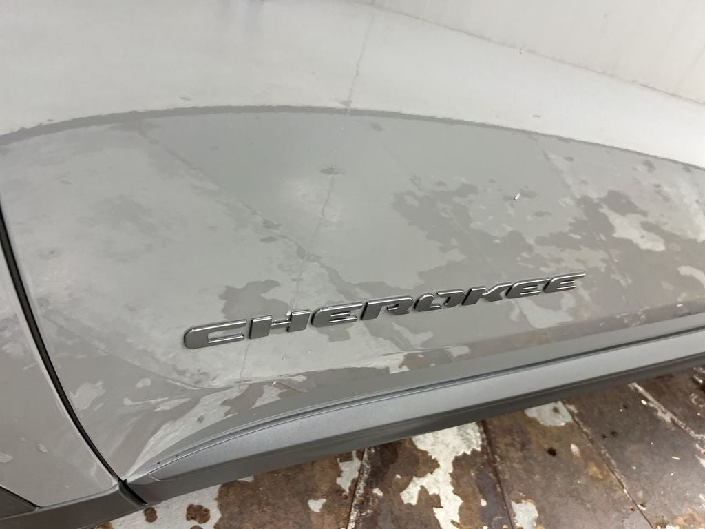 2026 Jeep Cherokee Laredo