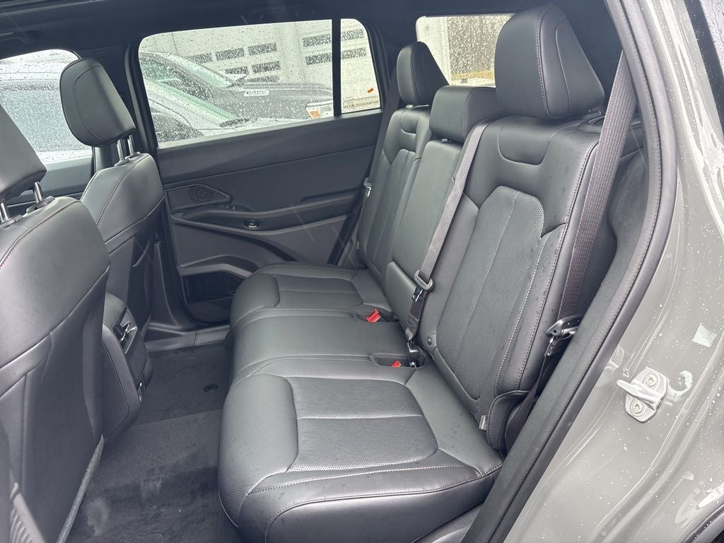 2026 Jeep Cherokee Overland