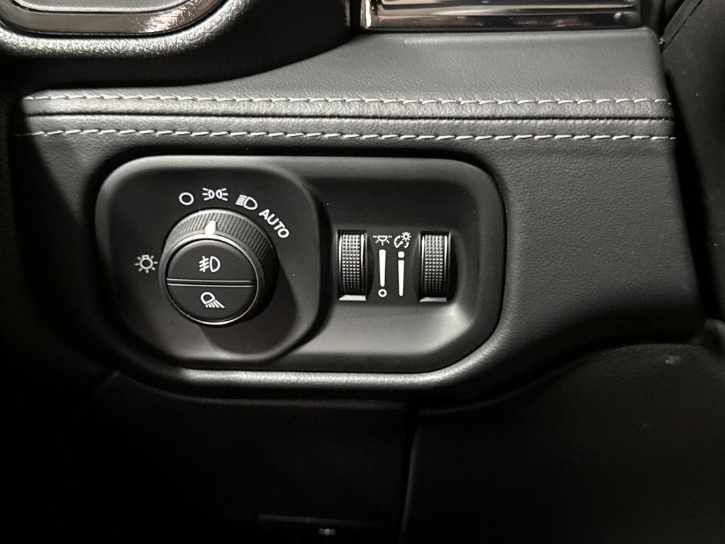 2026 RAM 2500 Limited - Photo 19