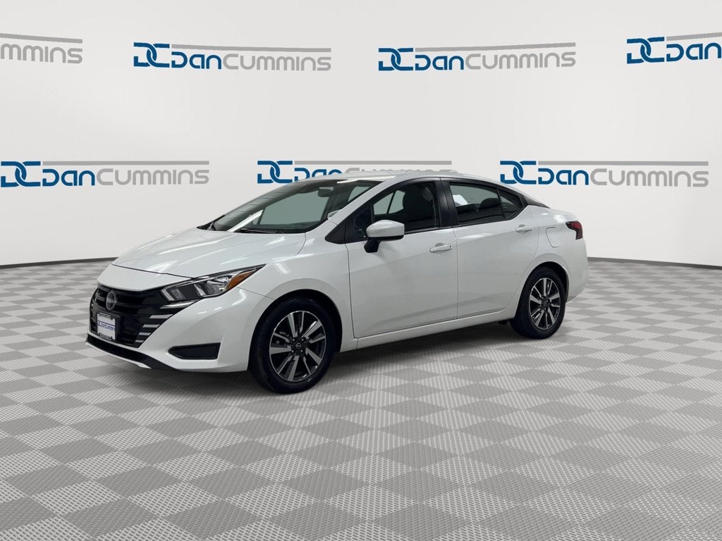 2024 Nissan Versa 1.6 SV