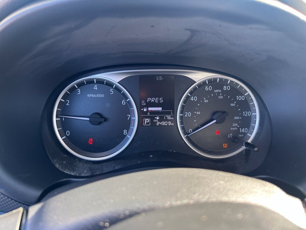 2023 Nissan Kicks S