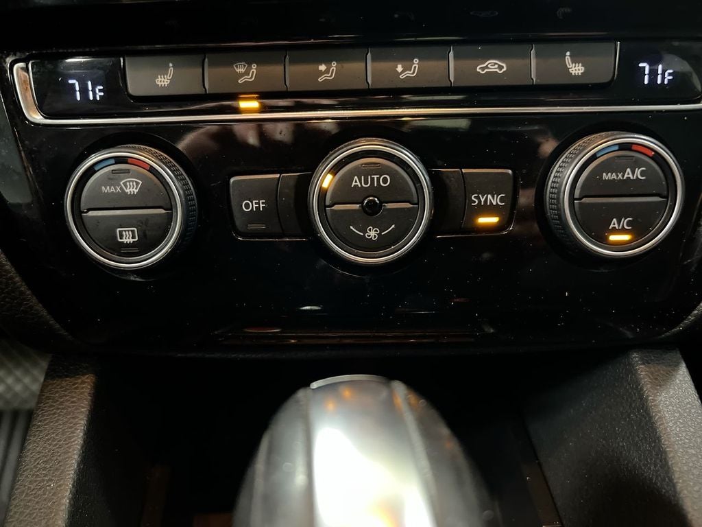 2017 Volkswagen Jetta 1.8T SEL