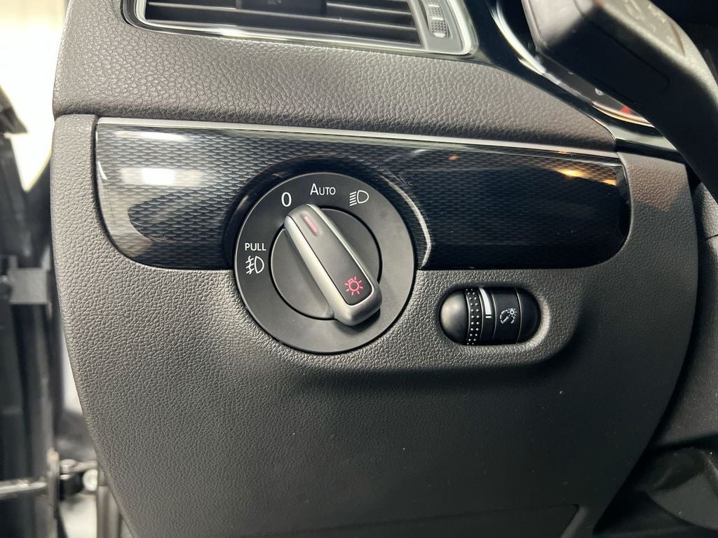 2017 Volkswagen Jetta 1.8T SEL