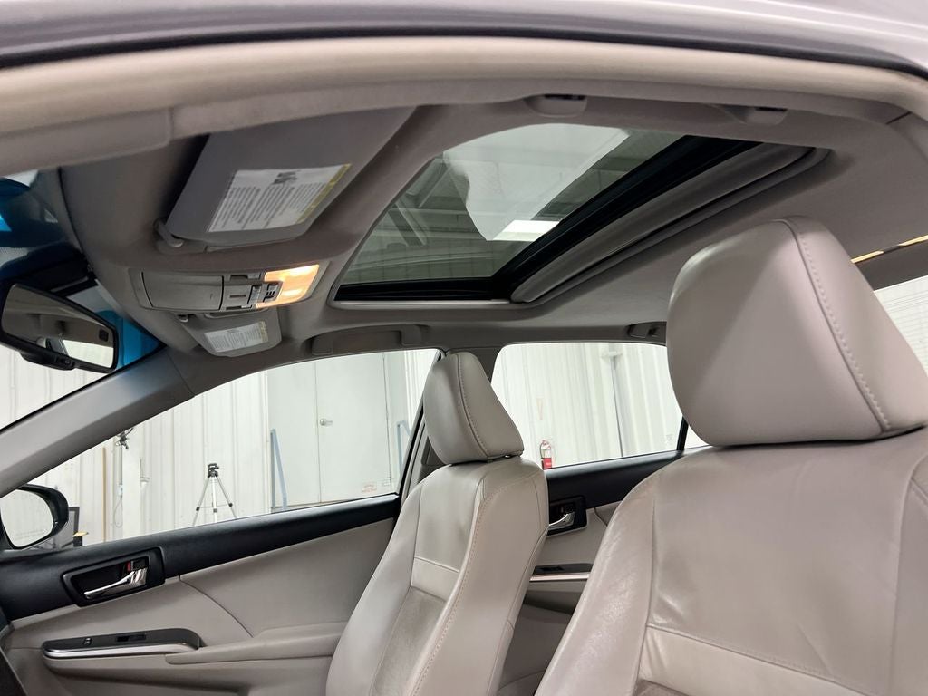 2012 Toyota Camry Hybrid XLE
