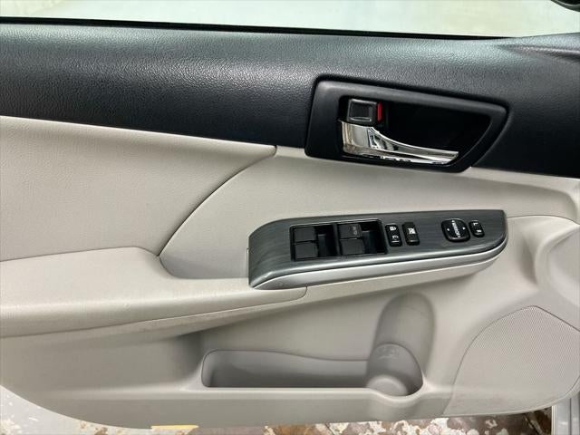 2012 Toyota Camry Hybrid XLE