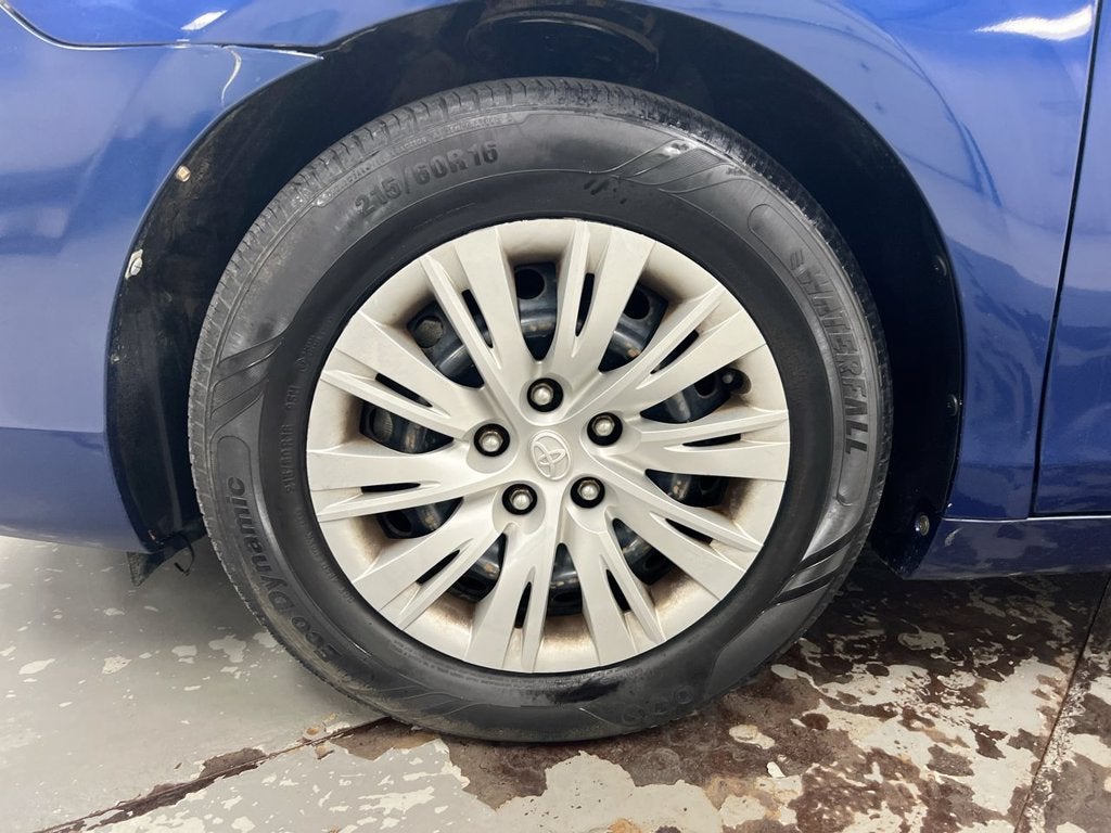 2011 Toyota Camry LE