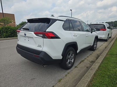 2022 Toyota RAV4 Hybrid XLE