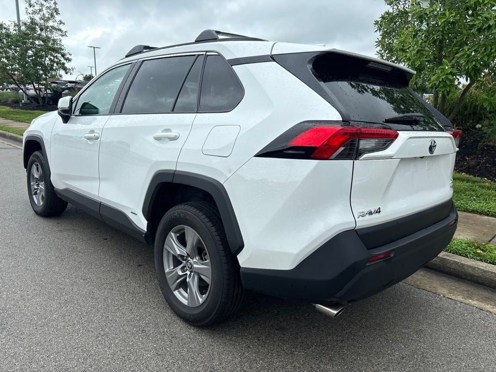 2022 Toyota RAV4 Hybrid XLE