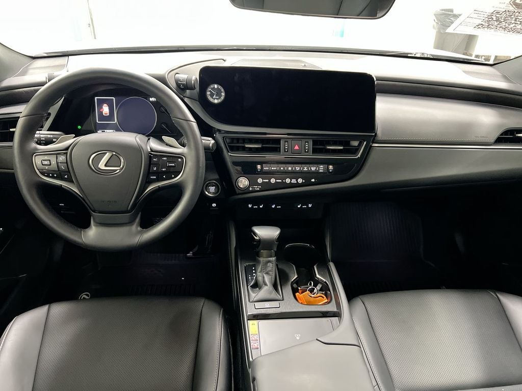 2025 Lexus ES 350