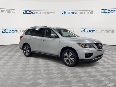 2020 Nissan Pathfinder SV